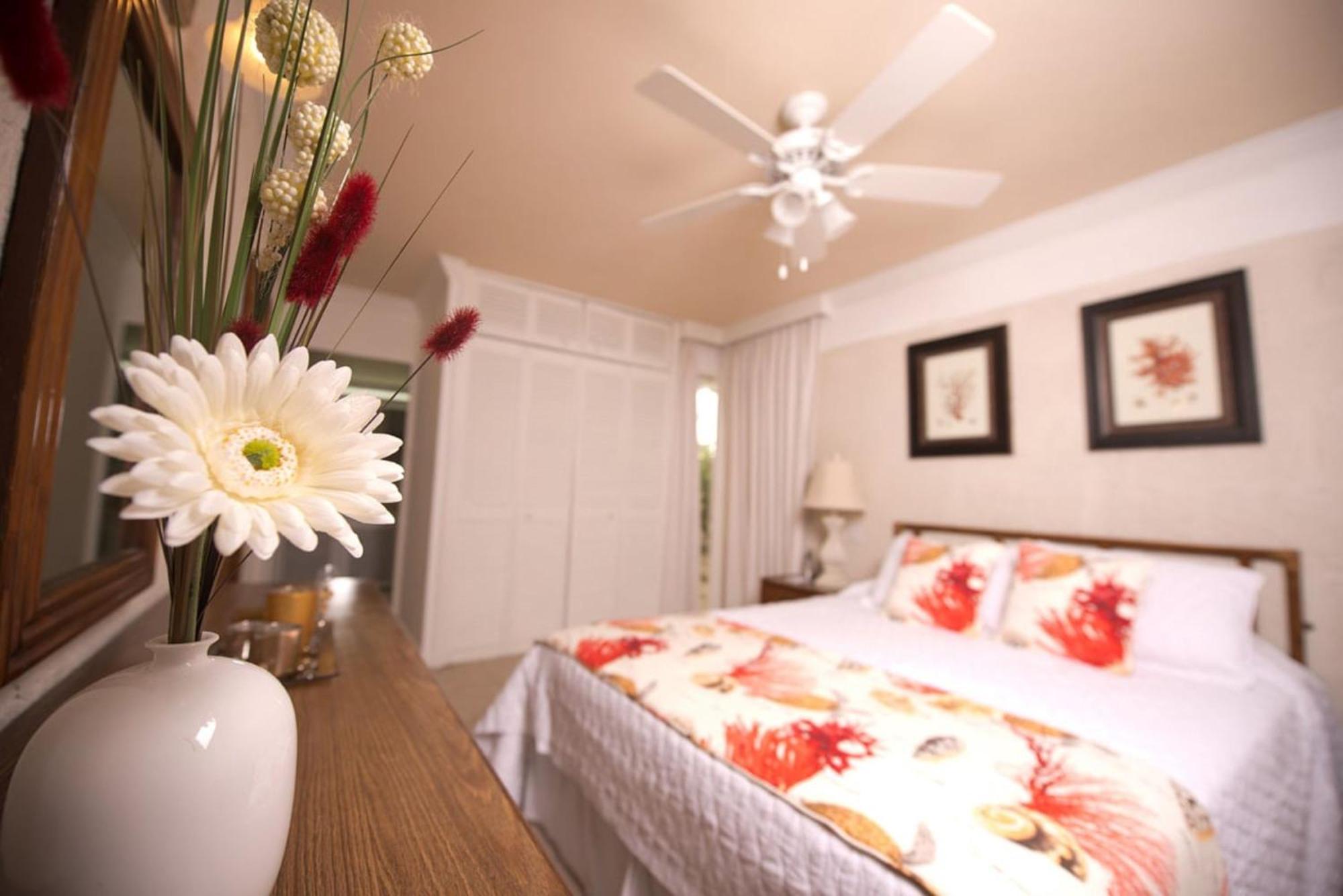Bora Bora By Blue Sky Luxury Apartment Paynes Bay ห้อง รูปภาพ