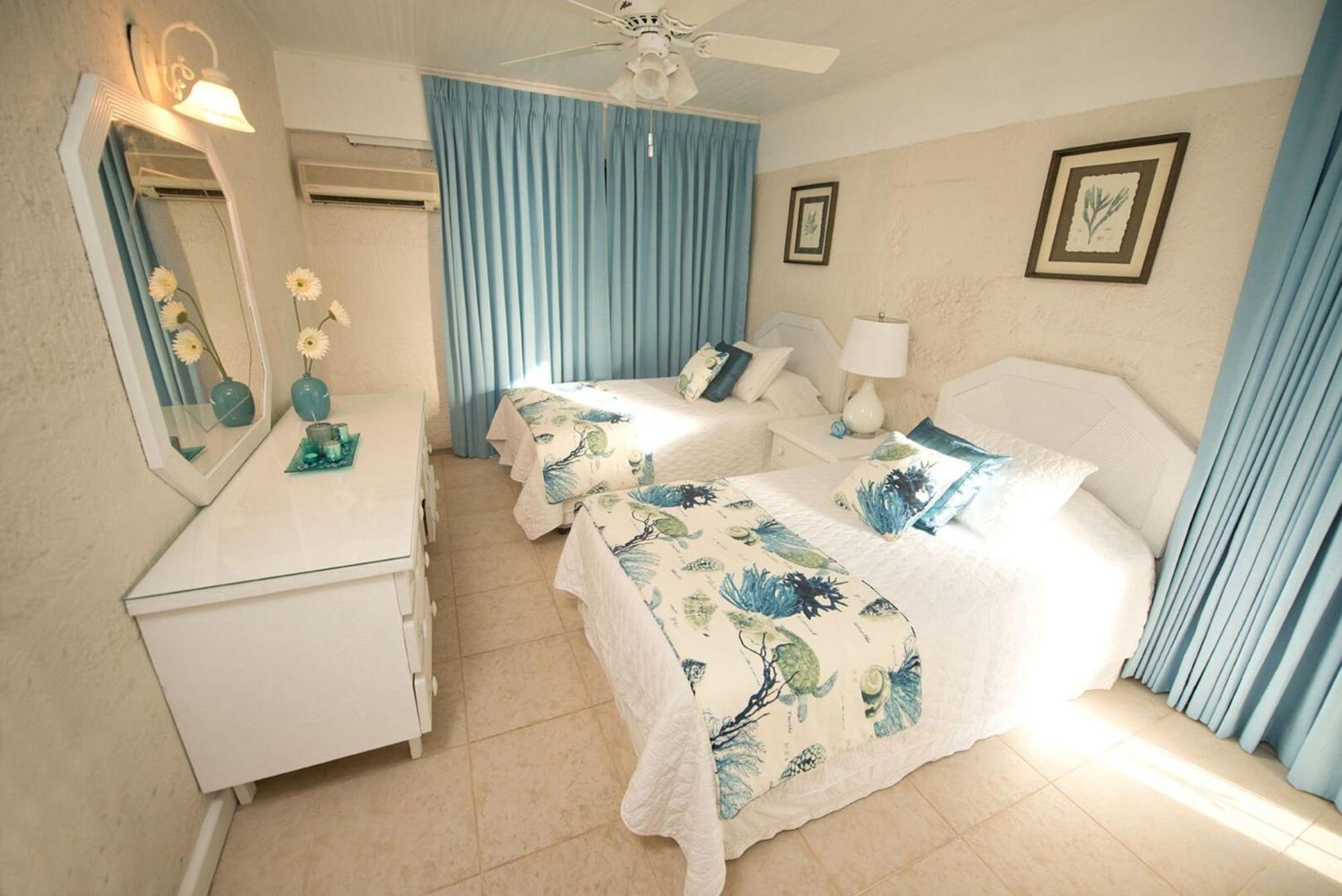 Bora Bora By Blue Sky Luxury Apartment Paynes Bay ห้อง รูปภาพ